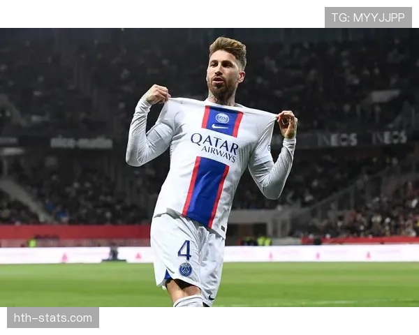 拉莫斯稳健防守表现出色，成为巴黎后防线新核心