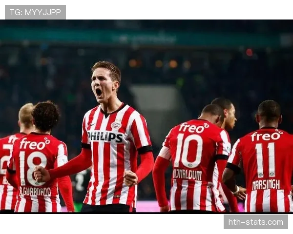 埃因霍温反击效率提升,团队战术调整展现明显成效 埃因霍温反击效率提升,团队战术调整展现明显成效